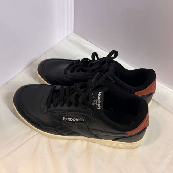 Reebok Men's Black Athletic Shoes - Picture 2 of 5